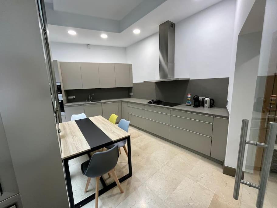 Fdez Amazing House By Cathedral And Giralda With Private Pool Sewilla